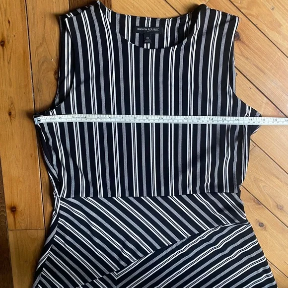 Banana Republic Factory Black and White Striped Asymmetrical Hem Dress - Picture 10 of 12
